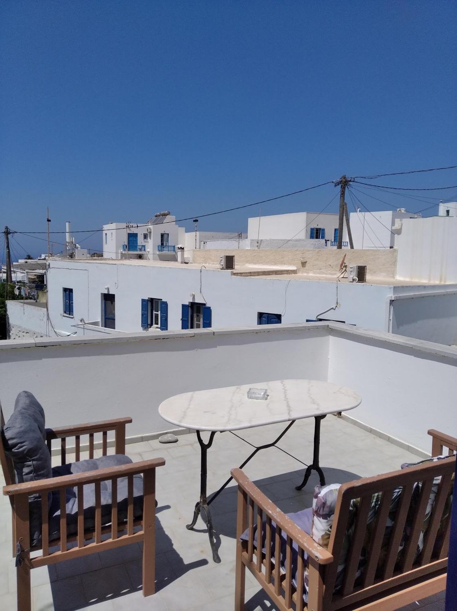 Pension Ilias - Chora Aparthotel